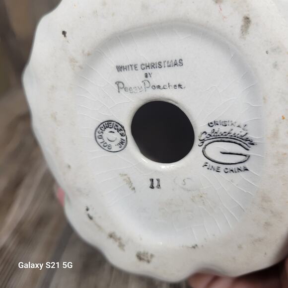 1950's Original Goldscheider White Christmas Figurine Peggy Porcher Fine China - Picture 6 of 6